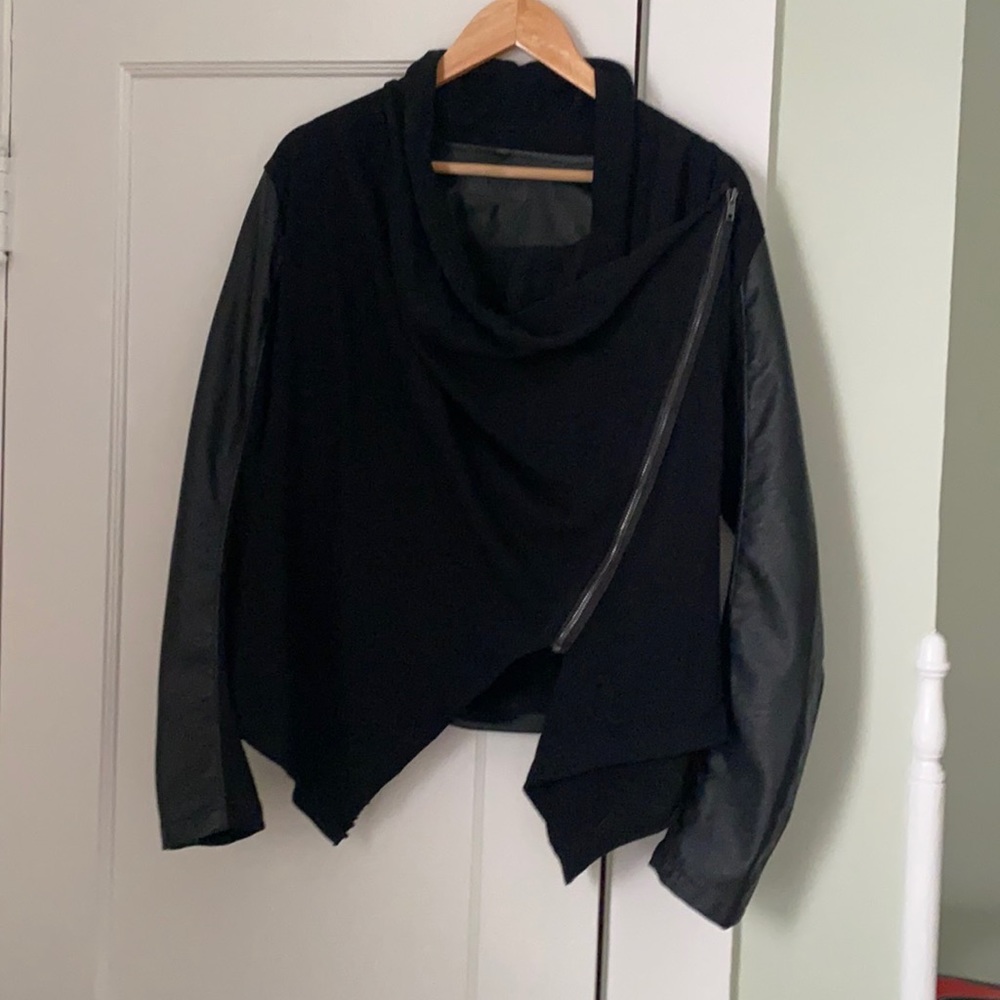 NWOT black knit/pleather lightweight jacket